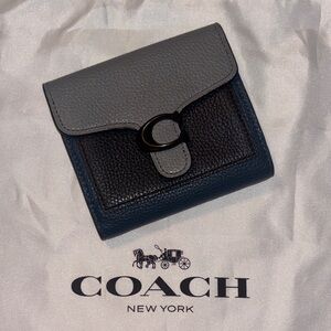 Coach Tabby Small Colorblock Pebbled Wallet — Black, Gray & Navy